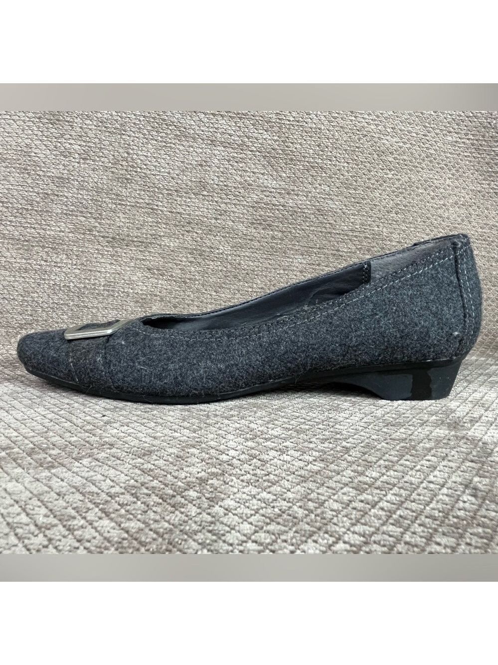 Liz Claiborne Gray Buckle Ballerina Flats size 10 EUC - Picture 10 of 16